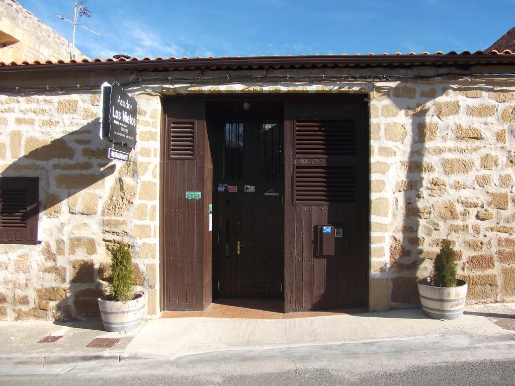 Los Nietos Briones Extérieur photo